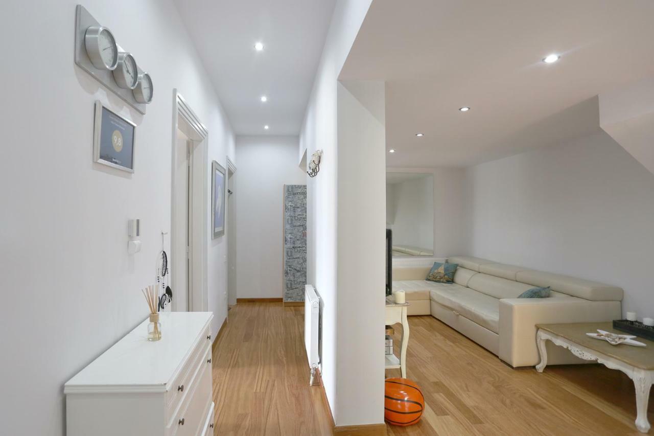 Thimari Sports & With Private Pool And Jacuzzi Holiday home *